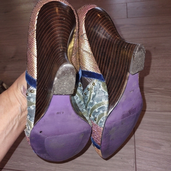 KENZIE wedgies 8.5 - Picture 4 of 5